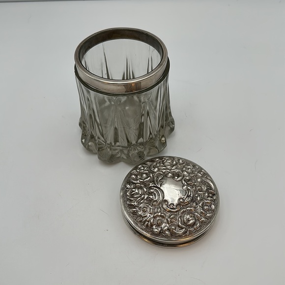 Victorian Trading Company Glass Dresser Jar with Sterling Lid - Picture 5 of 15